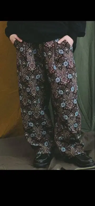 페이즐리 무늬 와이드 팬츠