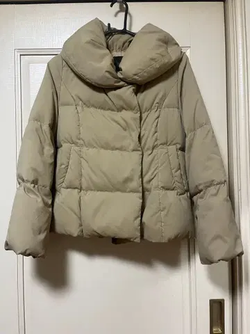 어반 리서치 베이지 다운 자켓