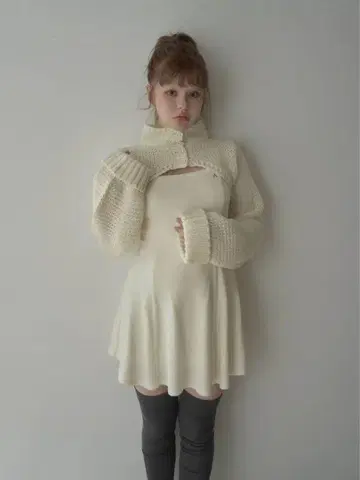 andMary Zoey 벨루어 세트 드레스 화이트