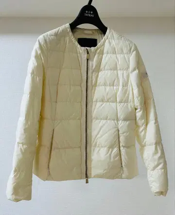 새상품급 TATRAS x TOMORROWLAND 다운 자켓 아이보리