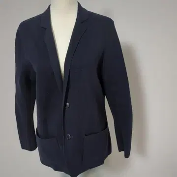 유니클로 네이비 싱글 버튼 캐주얼 자켓