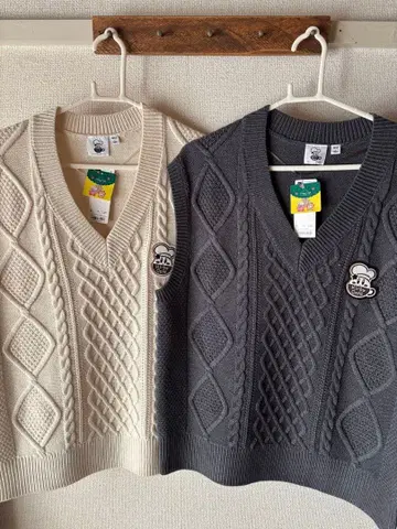 GU 커비 콜라보 케이블 니트 베스트