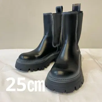 컨디션 최상 ZARA 통굽 사이드 고어 부츠 사이즈 39 블랙 남성용