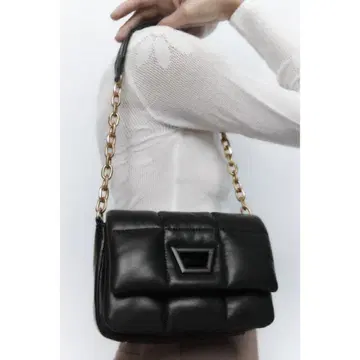 ZARA 블랙 퀼팅 숄더백