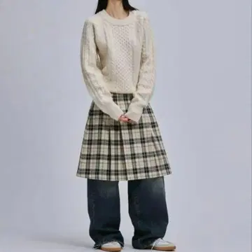 FEKETE 로우웨스트 미디 기장 플리츠 스커트