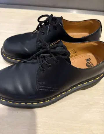닥터마틴 3홀 신발