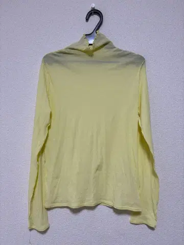 yuni 강연 스트레치 플라이스 하이넥 풀오버