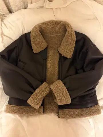 GU 보아 자켓 인조 가죽 무스탕 코트