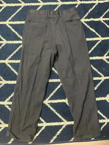 B & B 그레이 플리츠 슬랙스