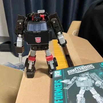 트랜스포머 어스라이즈 트레일브레이커