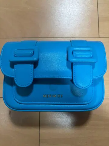 MERIMIES 파랑 플랩 숄더백