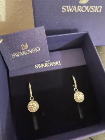 스와로브스키 드롭 라이트 귀걸이 5142721