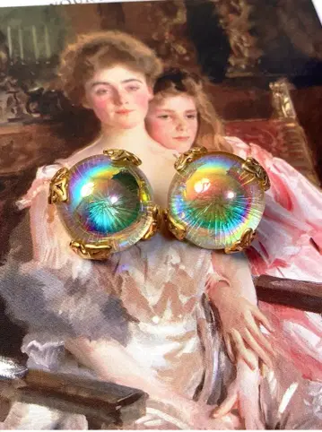 이탈리아제 레인보우 컬러 라운드 크리스탈 귀걸이