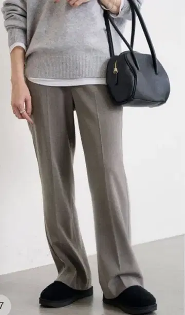 [ 컨디션 최상 ] 프레임워크 속기모 플레어 팬츠