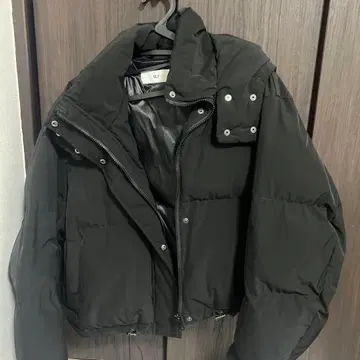 SLY 블랙 후드 부착 다운 자켓