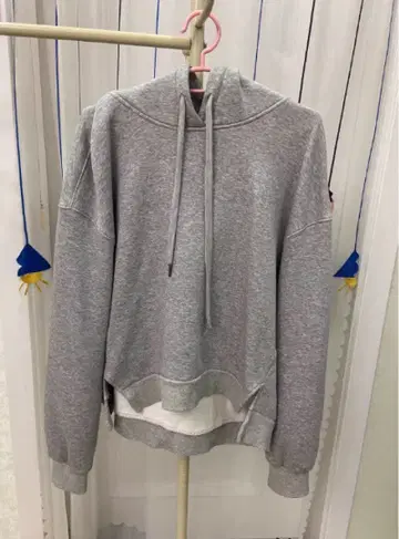 그레이 후드 맨투맨