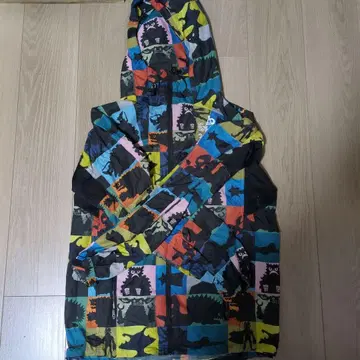 고 슬로우 카라반 울트라맨 콜라보 나일론 자켓