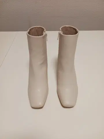 다이애나 숏 부츠 (22.5cm) 새상품