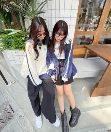 nemne store 원포인트 자수 트랙 자켓