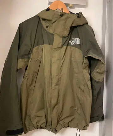 THE NORTH FACE 마운틴 후드티 올리브 그린
