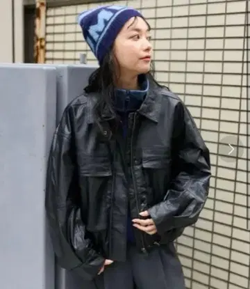 [ 프릭스스토어 ] 인조 가죽 숏 블루종