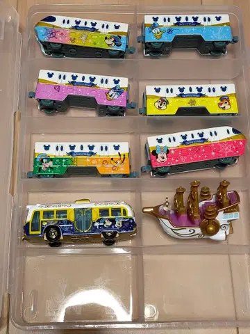 [디즈니 토미카] 디즈니씨 15주년 디즈니 비클 8대 세트