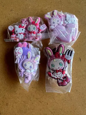 베리에짱 헬로키티 가챠가챠 러버 마스코트 캡슐 토이