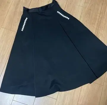 펄 장식 프레 어택 스커트