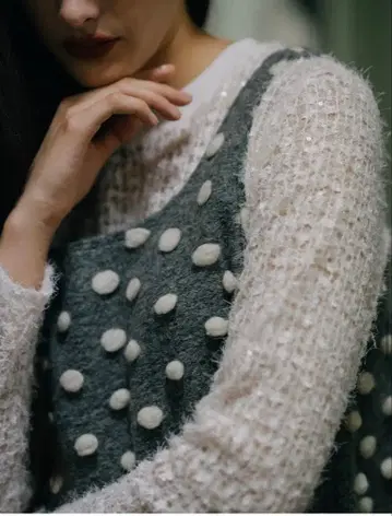 LINKABLE 린카블 스팽글 상의