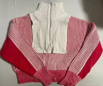 KBF 레이어드 하프 지퍼 니트