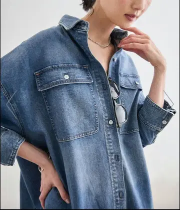 Healthy DENIM Almond 빅 실루엣 데님 셔츠