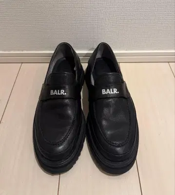 BALR 보라 통굽 로퍼 가죽