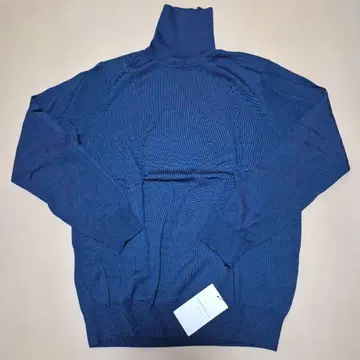 TOMORROWLAND 메리노울 터틀넥 니트