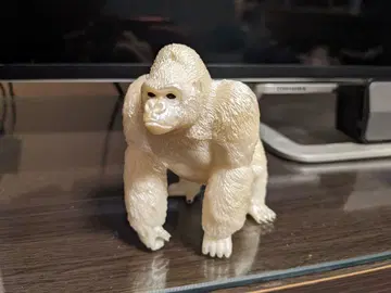 고릴라 피규어