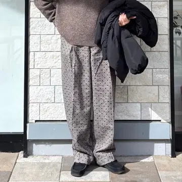 트윌 도트 형태 팬츠 브라운 B.C STOCK