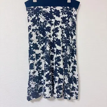 DE COLLECTION [ S ] 플레어 스커트 네이비/화이트