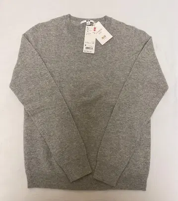 [미사용 새상품] 유니클로 100% 캐시미어 스웨터 사이즈 M 그레이