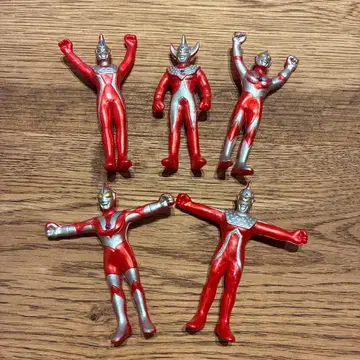 울트라맨 피규어 5체 세트