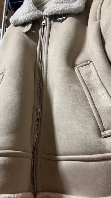 ZARA 베이지 보아 자켓