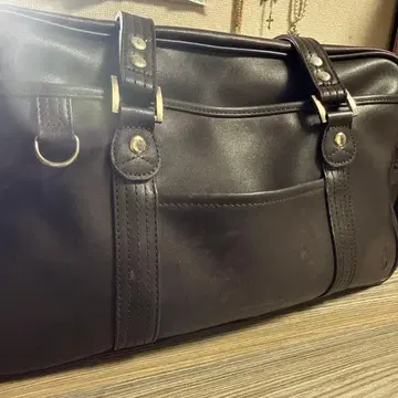 East Boy 다크 브라운