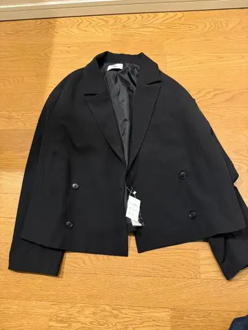 새상품 Loose 드레이프 오버 더블 숏 자켓 M