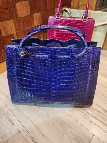 새상품급 파랑보라색 크로커다일 토트백