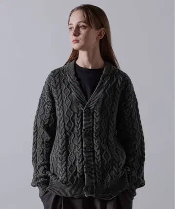 [ CLEL ] 하이 빈티지 디자인 데미지 가디건