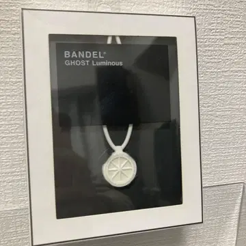BANDAL GHOST Luminous 목걸이 45cm 화이트