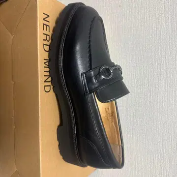 NERD MIND 블랙 로퍼 가격 협상 받습니다!