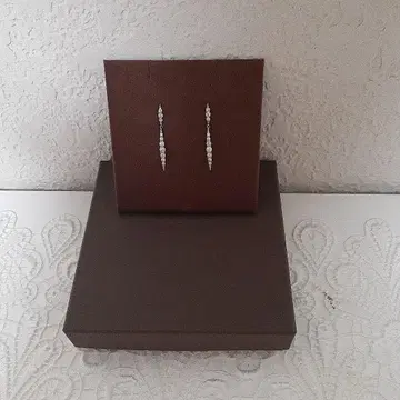 카시케이 다이아몬드 귀걸이 네이키드