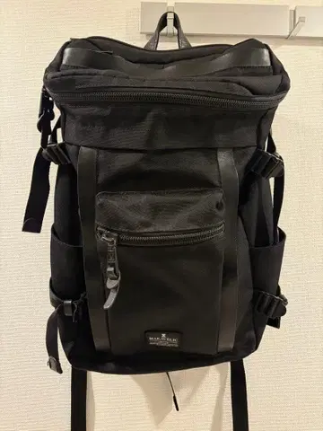 MAKAVELIC 마카베릭 스퀘어 백팩