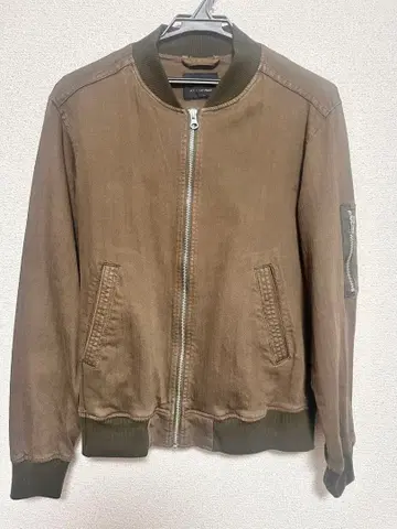 MA-1 스타일 자켓 올리브