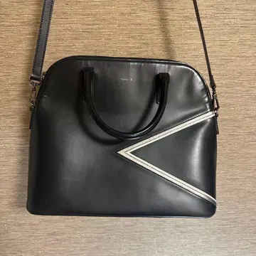 소가죽/agnes b VOYAGE 숄더백 블랙