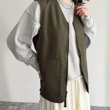 TAION MILITARY REVERSIBLE V NECK VEST